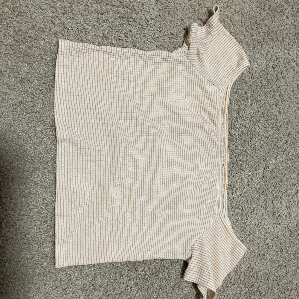 Off shoulder crop top